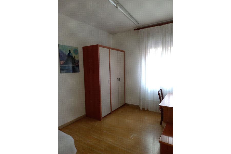 Foto 8 di 9